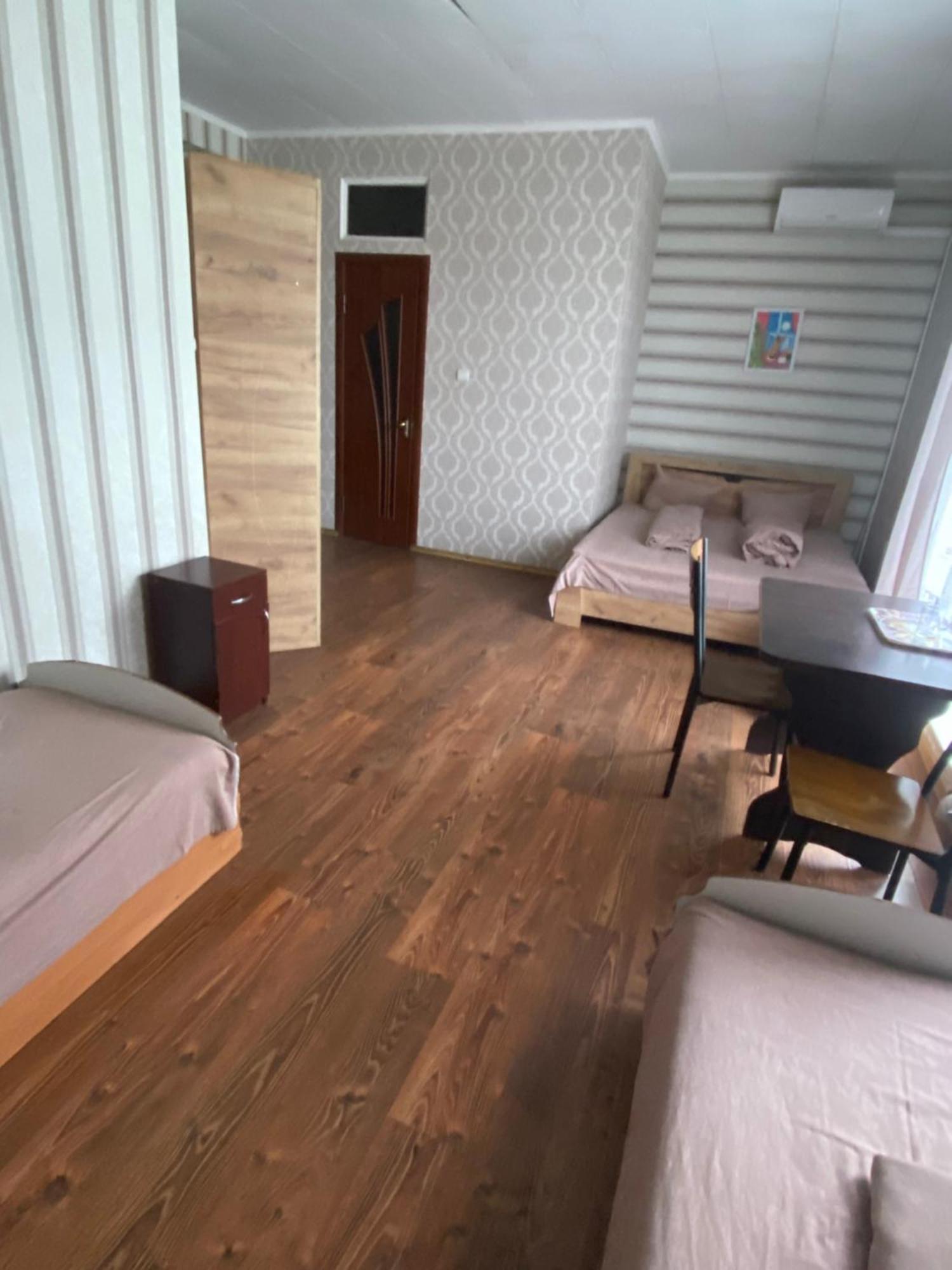 4 Seasons 2* Boryspilʼ